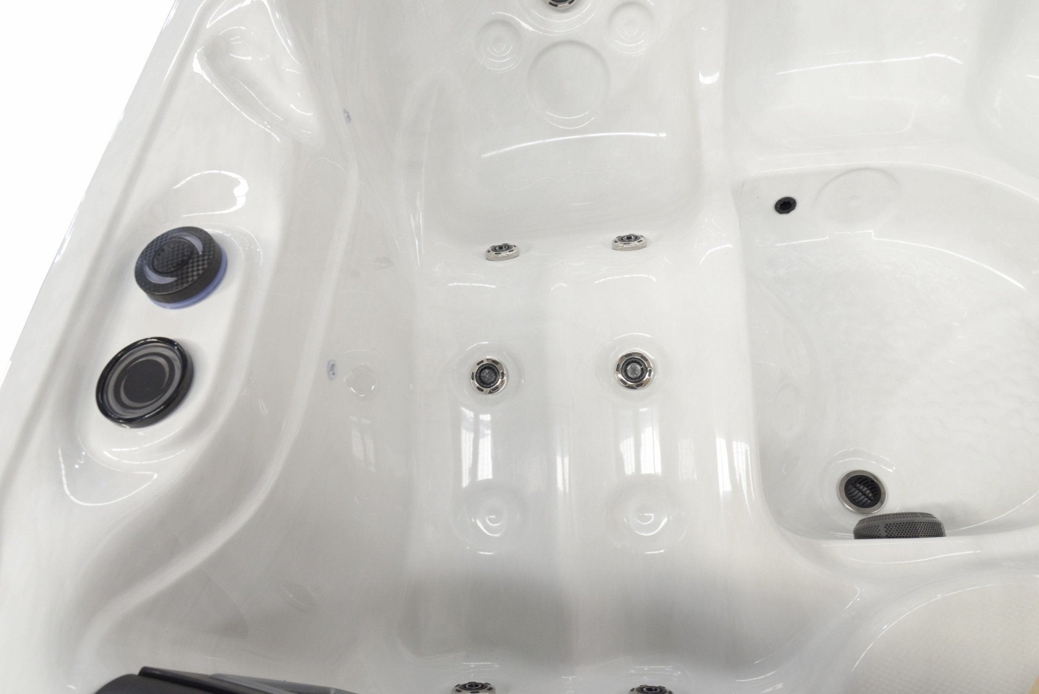 Dominion Spas L725 Plug & Play Hot Tub - Warehouse Guys