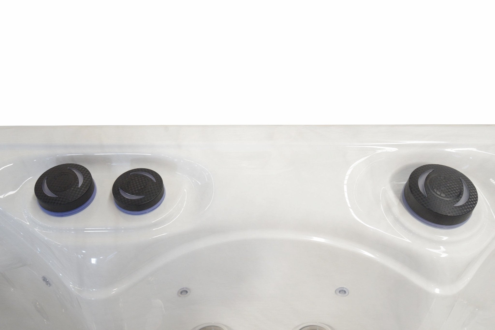Dominion Spas L725 Plug & Play Hot Tub - Warehouse Guys