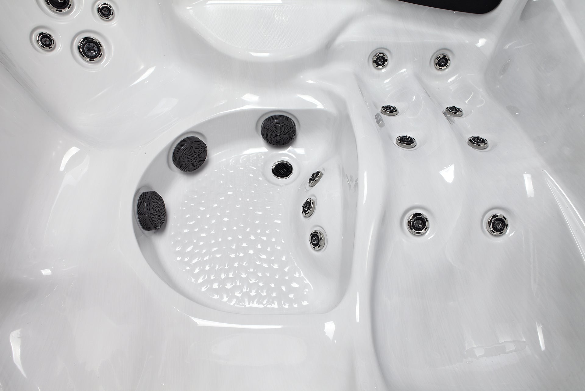 Dominion Spas | L742 Hot Tub - Warehouse Guys