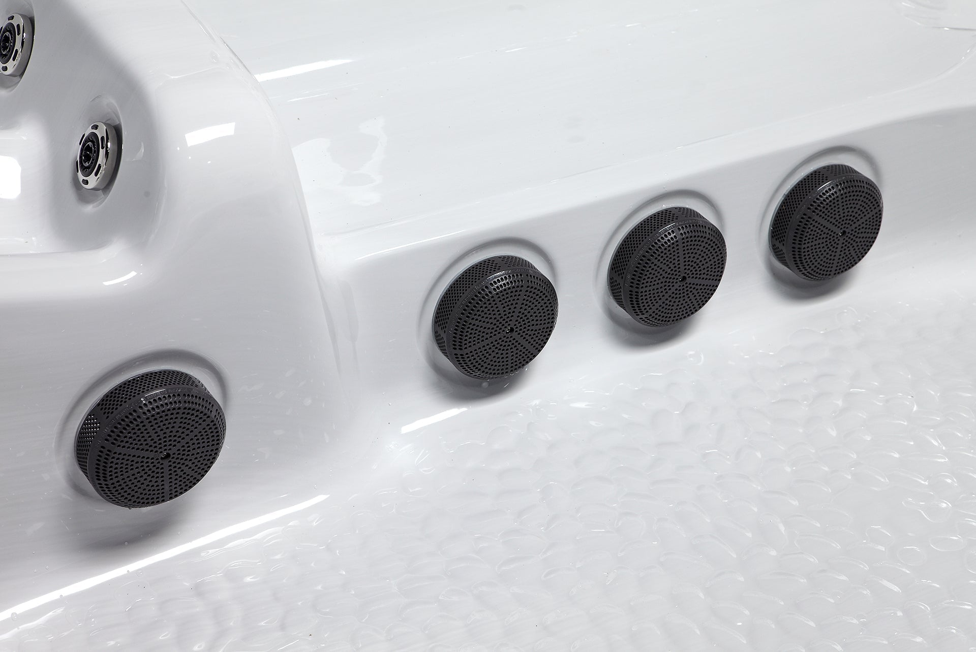 Dominion Spas | P91 Hot Tub - Warehouse Guys