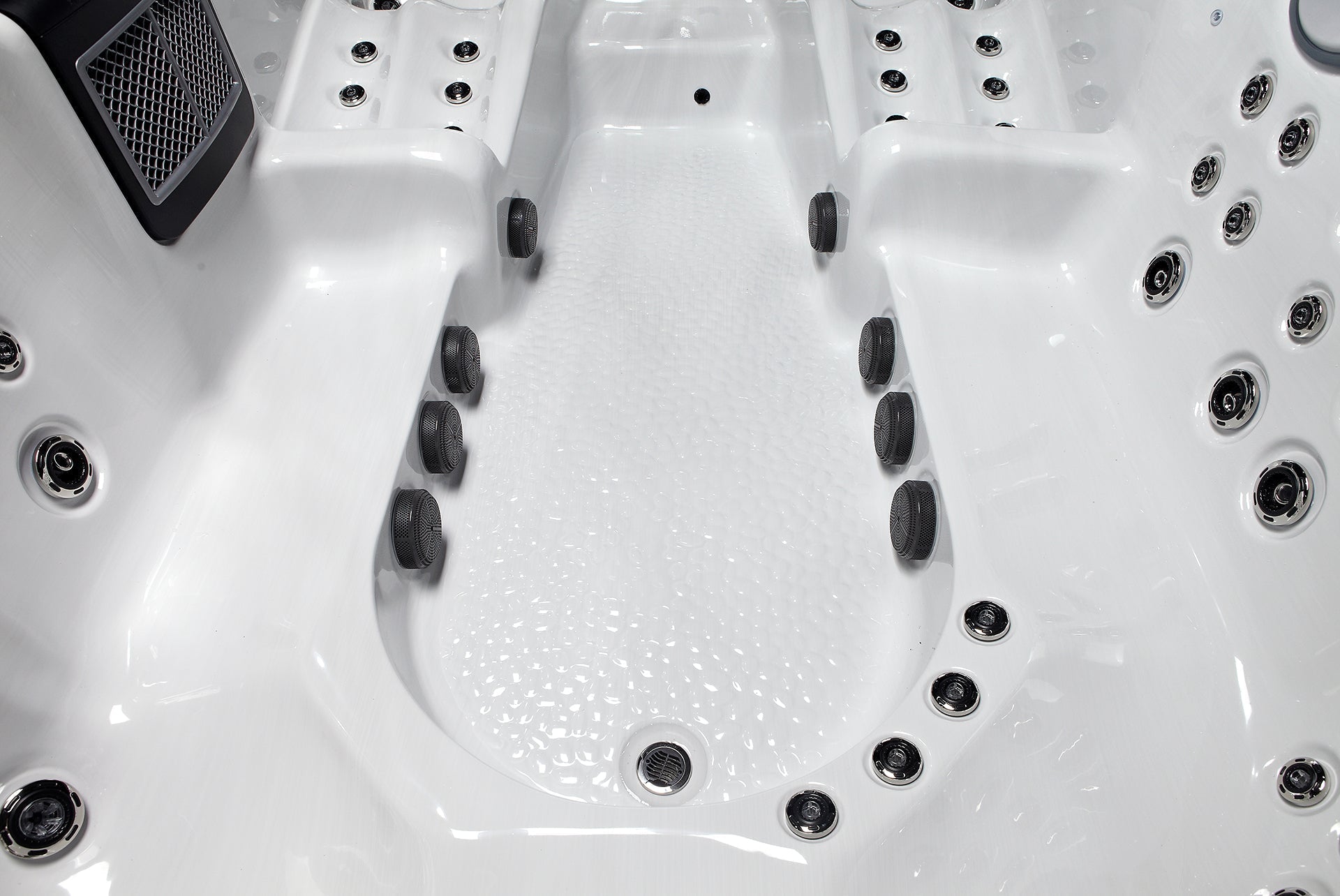 Dominion Spas | P91 Hot Tub - Warehouse Guys