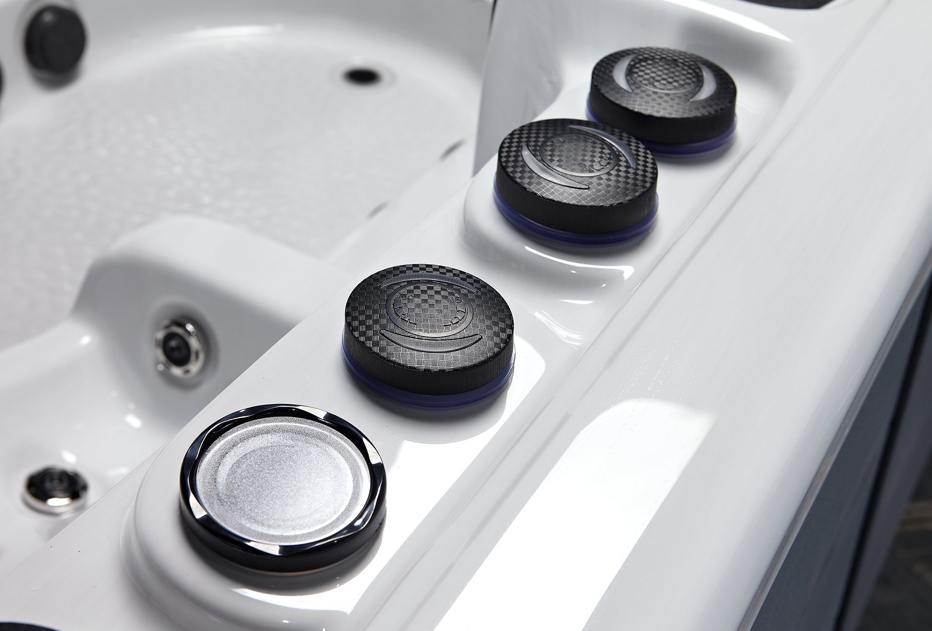 Dominion Spas | P91 Hot Tub - Warehouse Guys