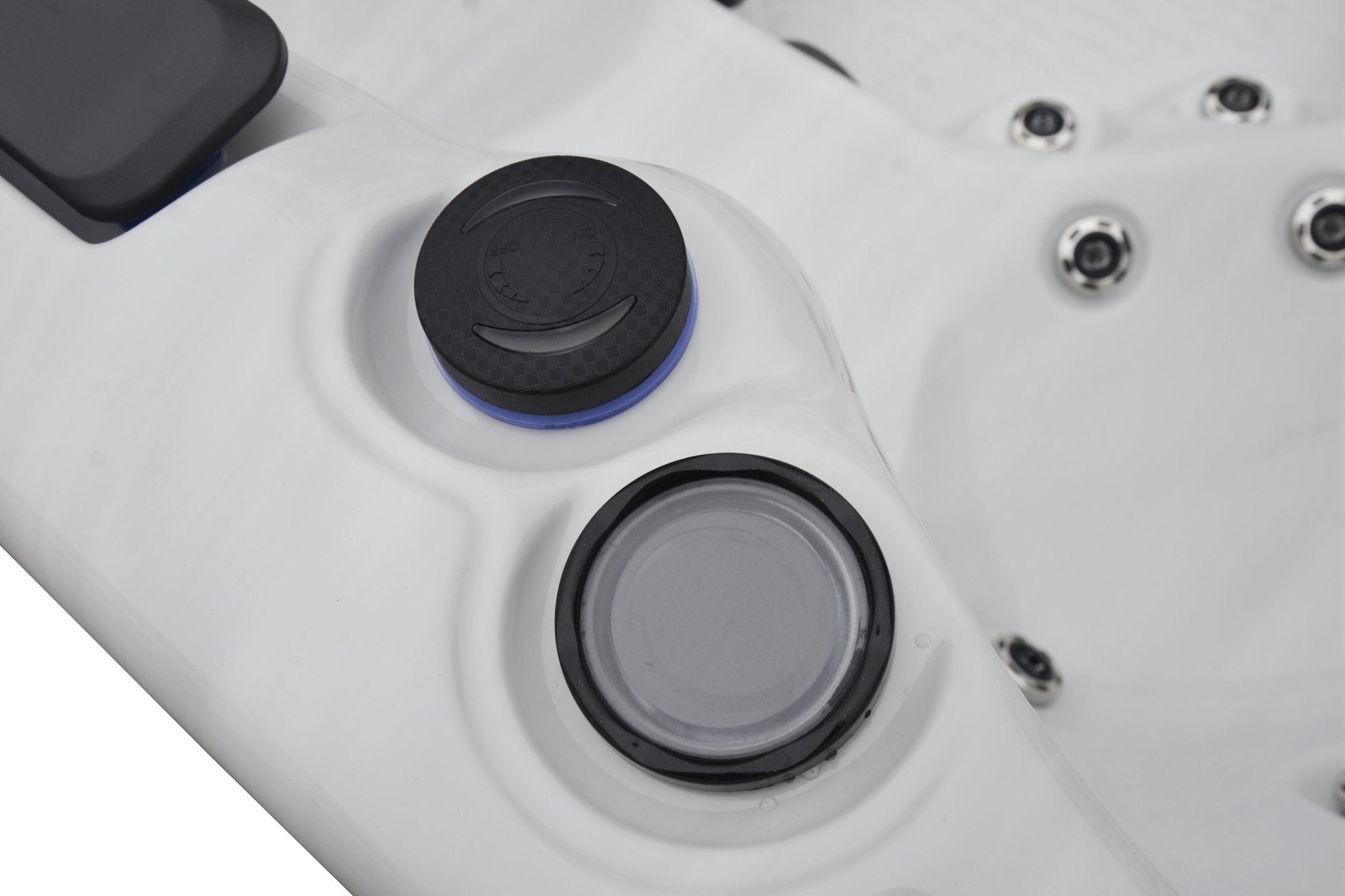 Dominion Spas | B741 Hot Tub - Warehouse Guys