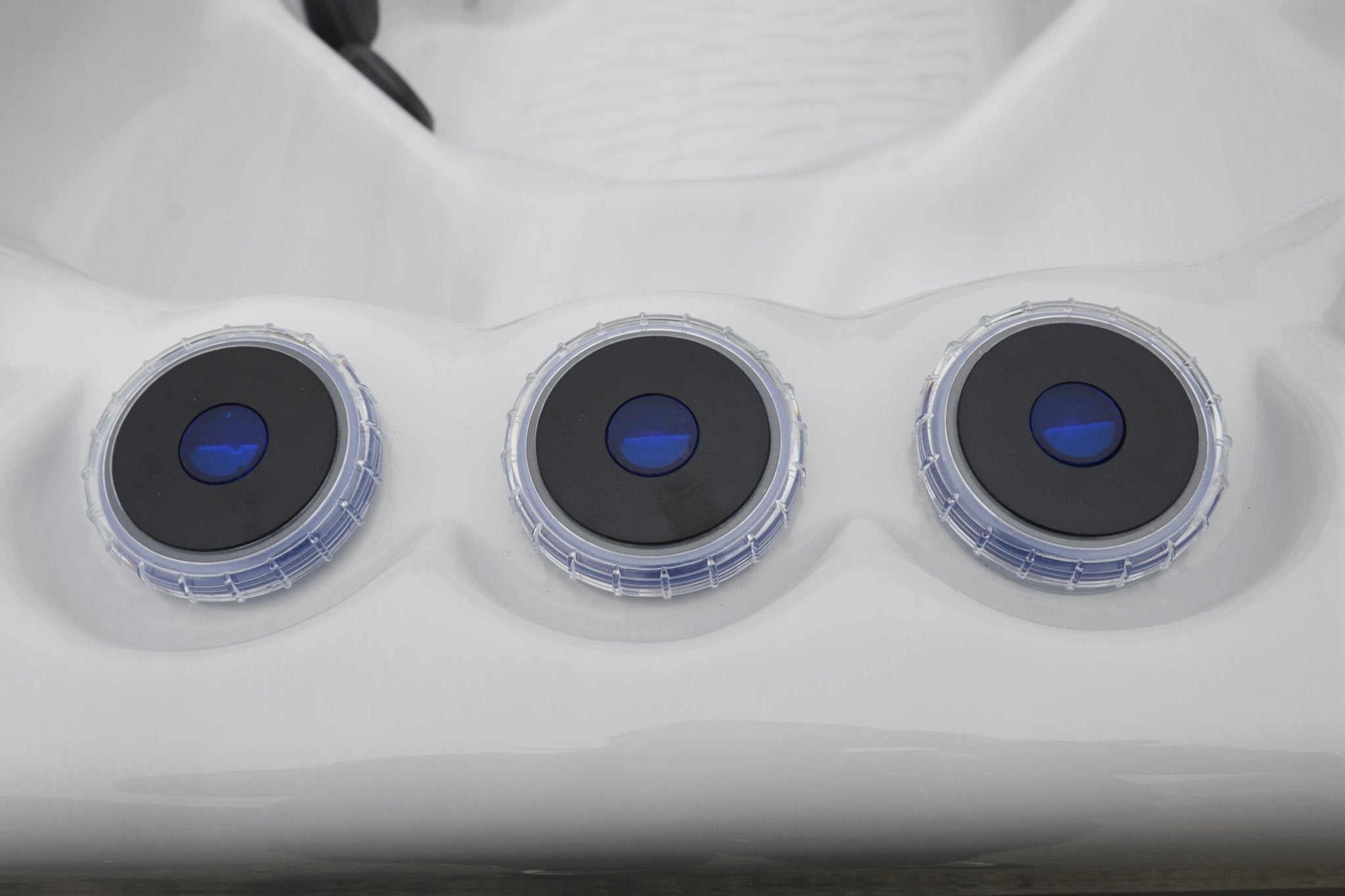 Dominion Spas | B741 Hot Tub - Warehouse Guys