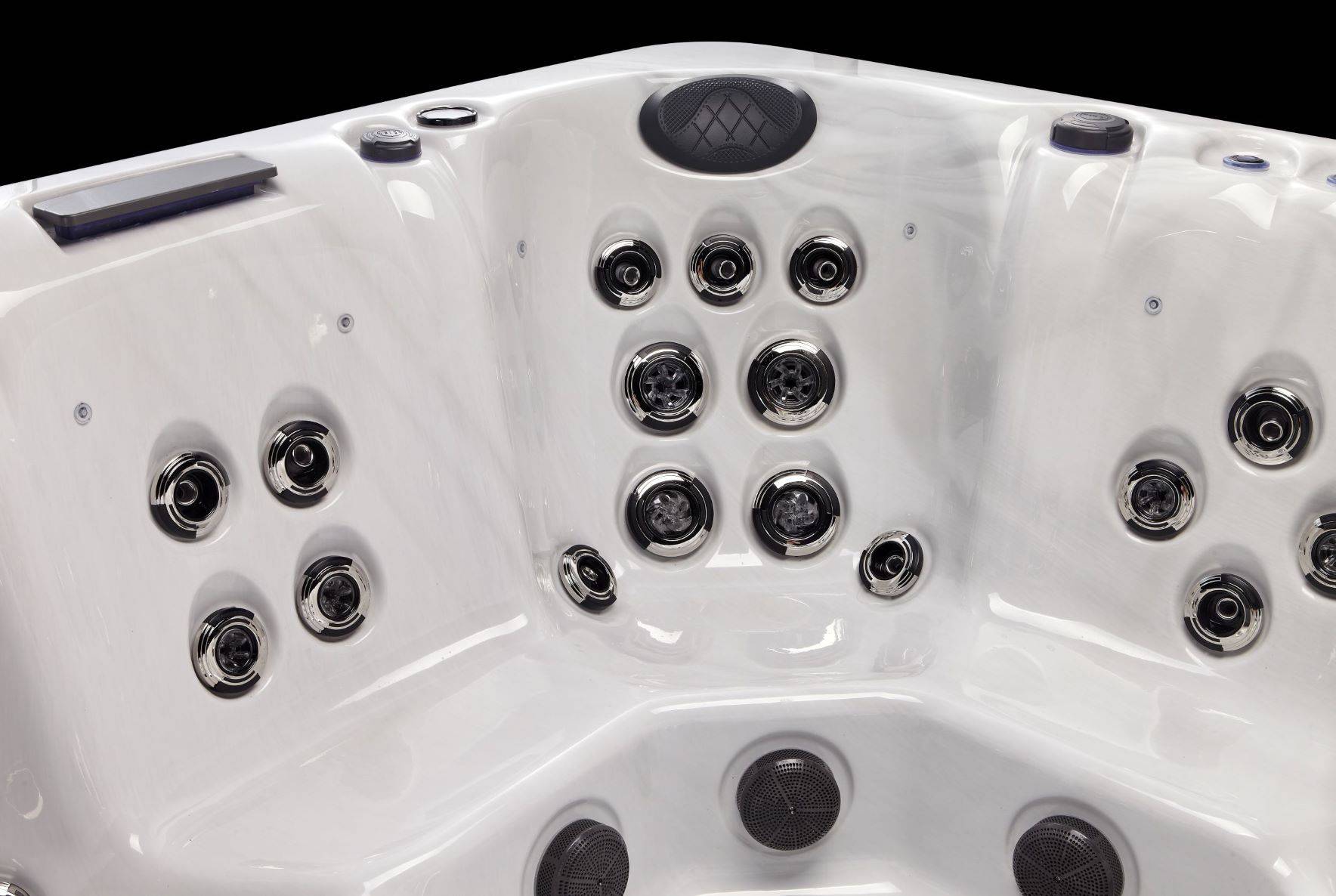 Dominion Spas | B862 Hot Tub - Warehouse Guys