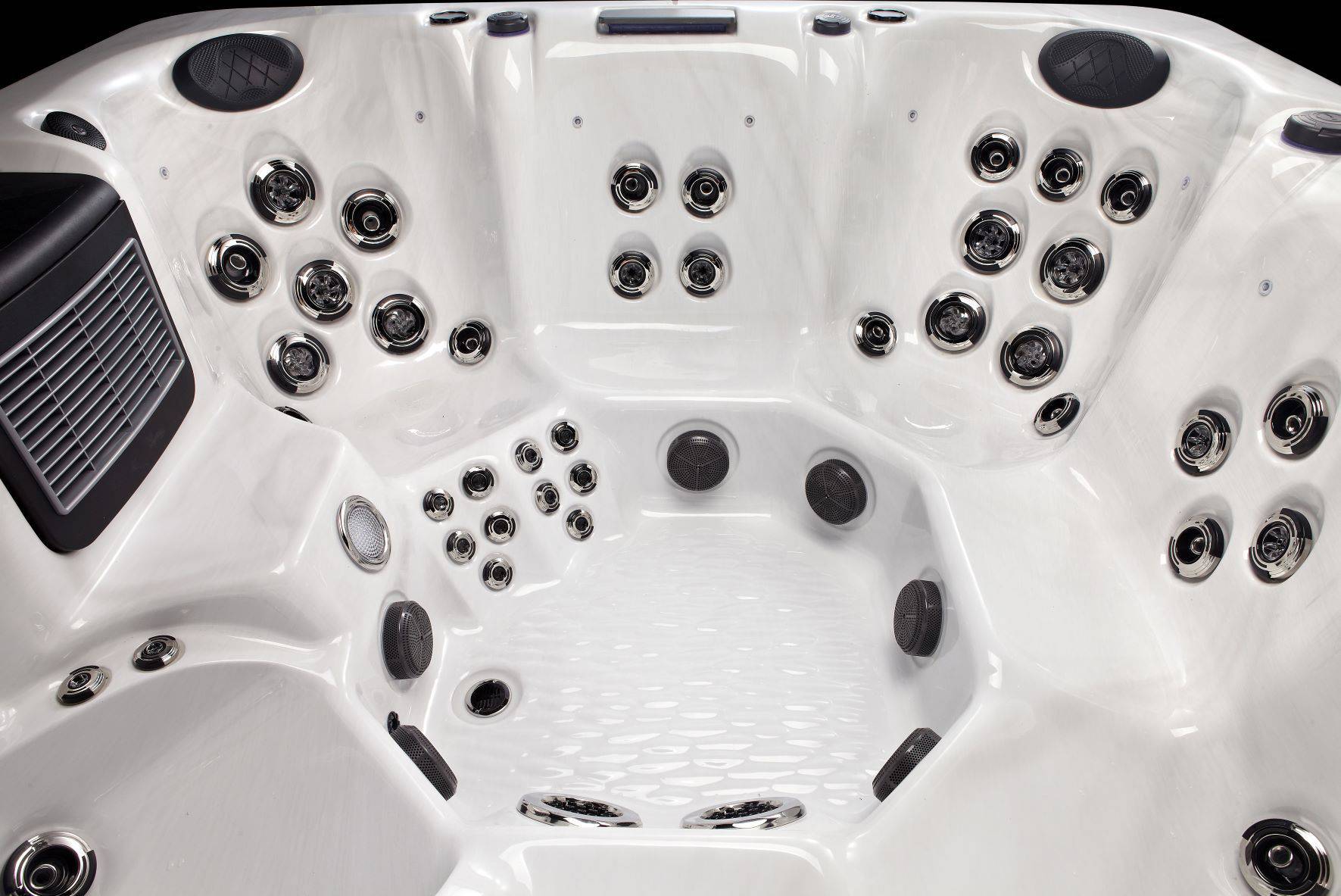 Dominion Spas | B862 Hot Tub - Warehouse Guys
