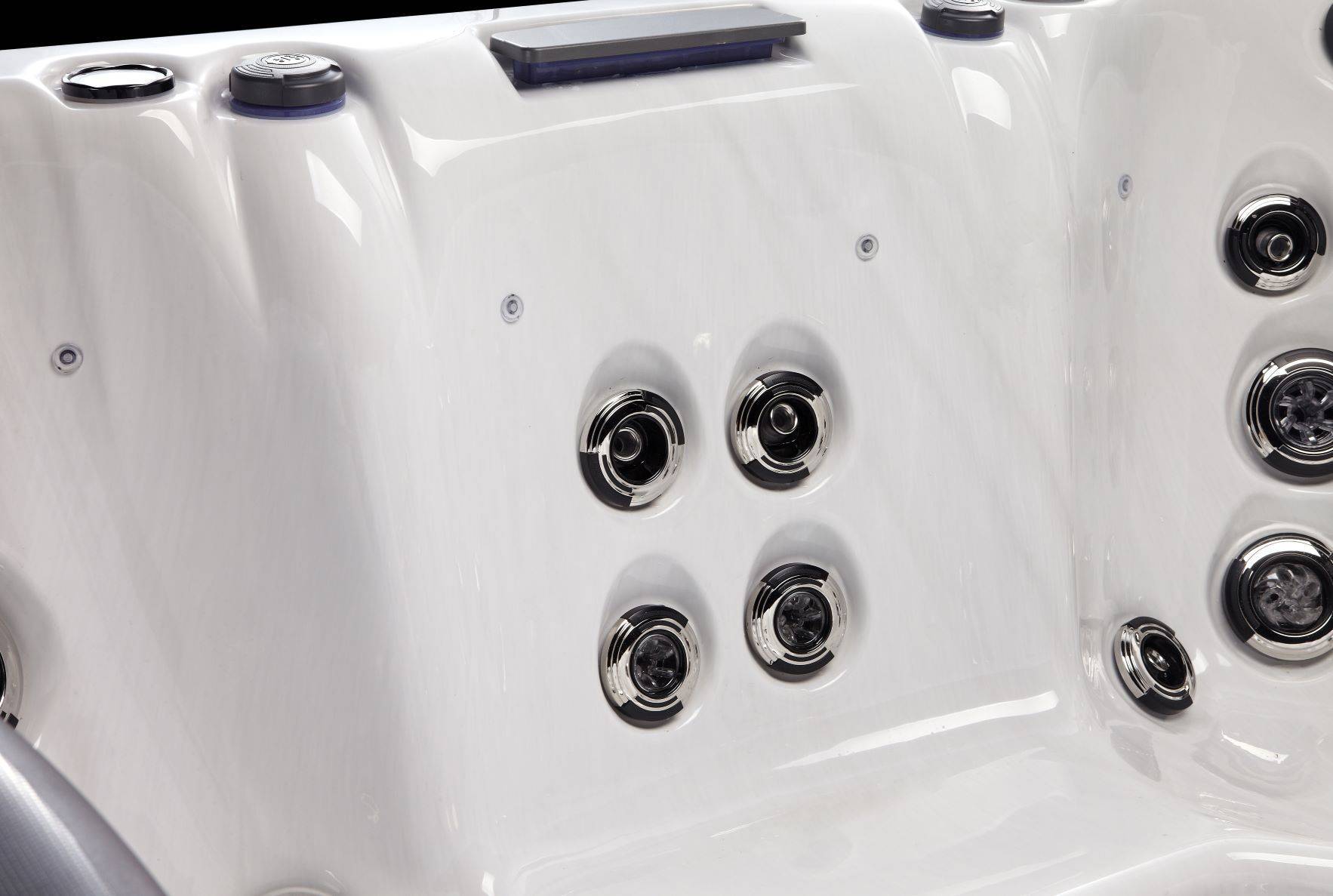 Dominion Spas | B862 Hot Tub - Warehouse Guys