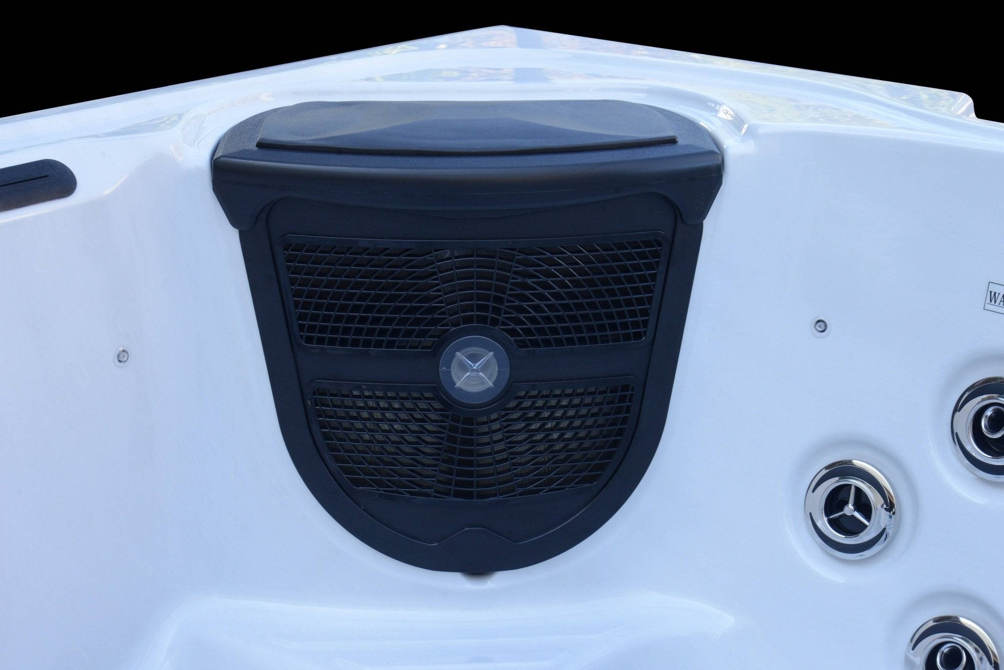 Dominion Spas | DL65 Hot Tub - Warehouse Guys