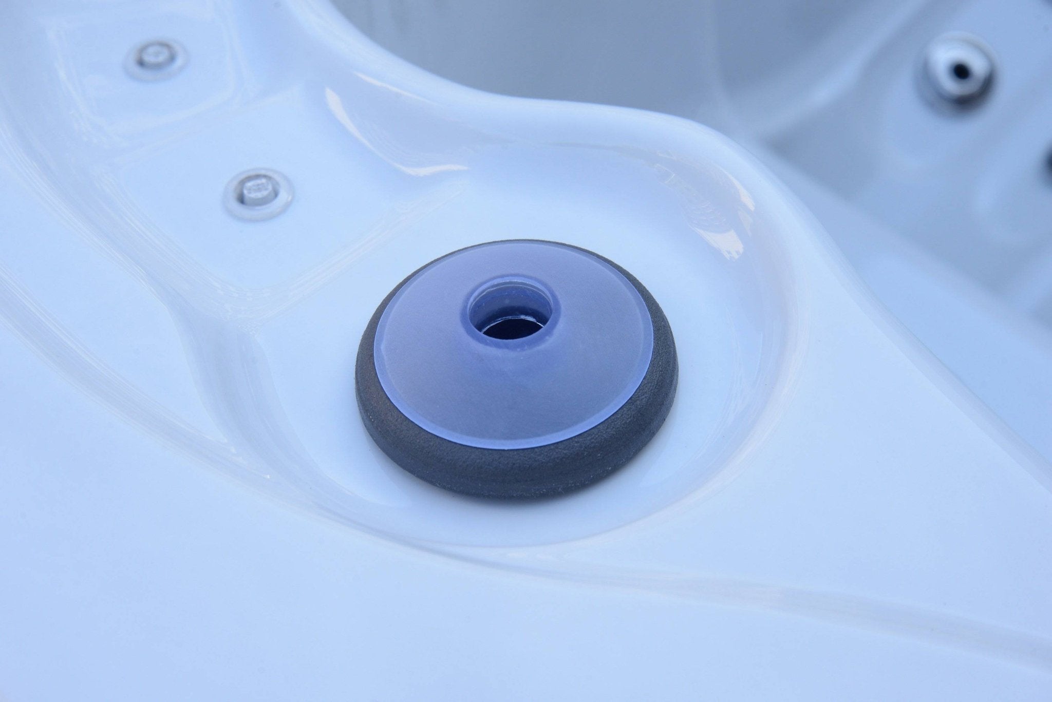 Dominion Spas | DL65 Hot Tub - Warehouse Guys