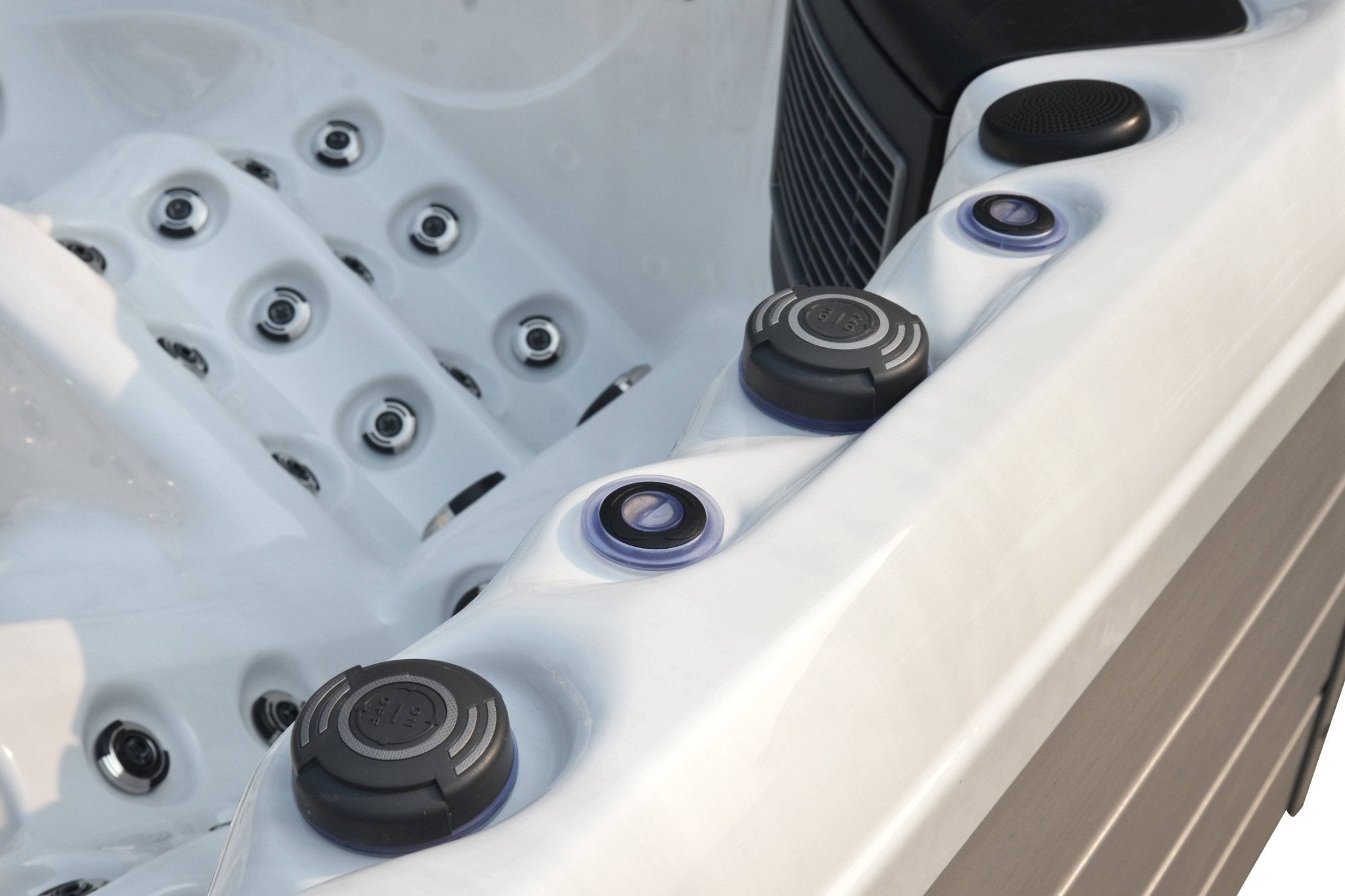 Dominion Spas | DL873 Hot Tub - Warehouse Guys