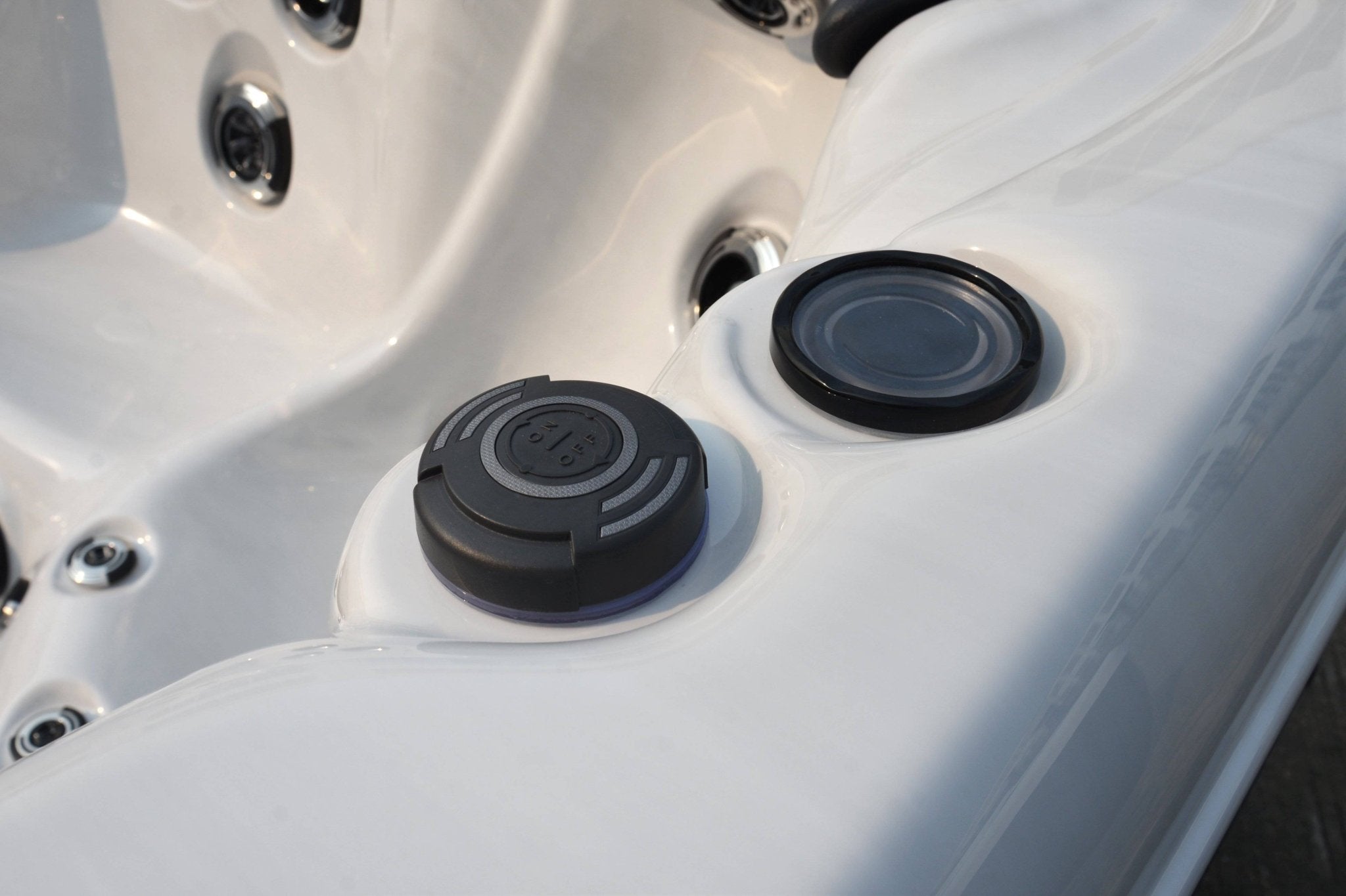 Dominion Spas | DL873 Hot Tub - Warehouse Guys