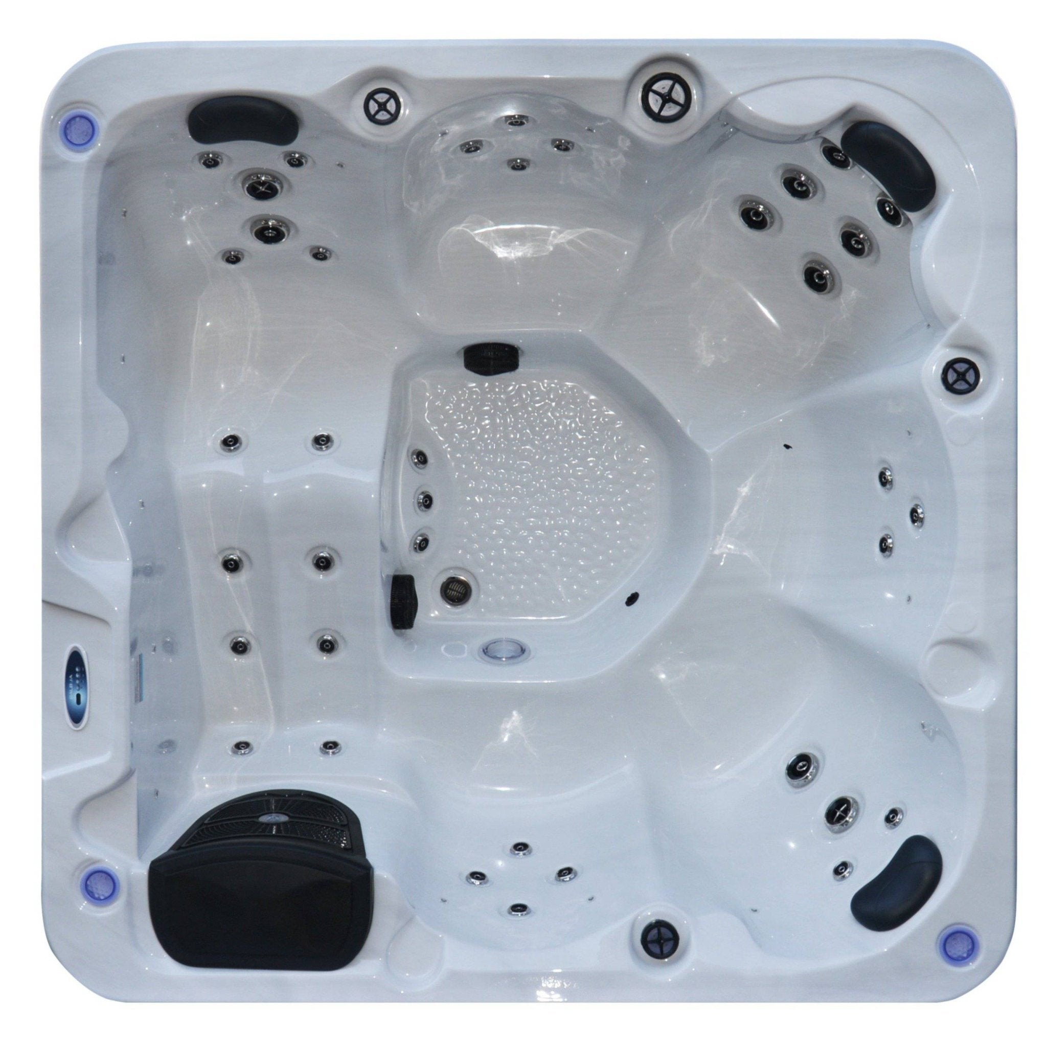 Dominion Spas | L740 Hot Tub - Warehouse Guys
