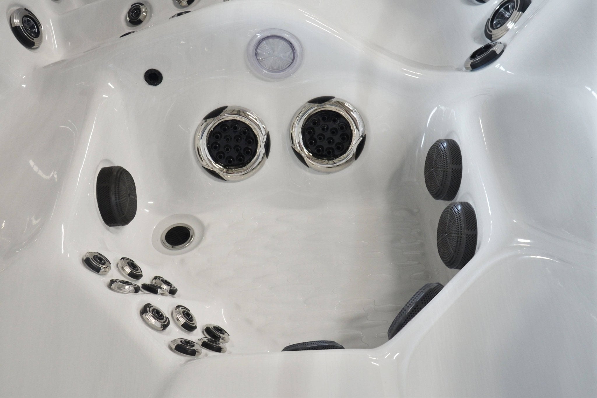 Dominion Spas | L765 Hot Tub - Warehouse Guys