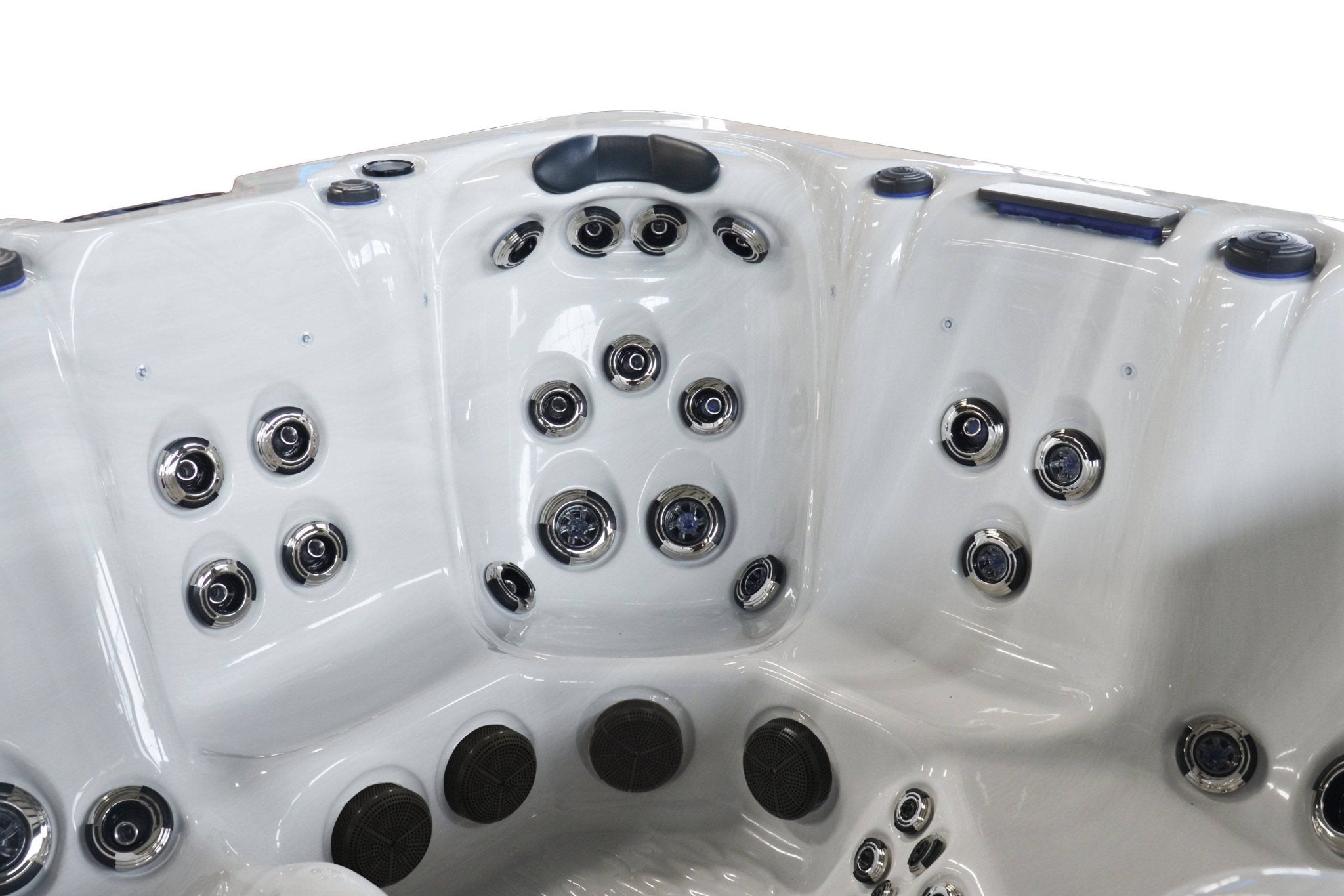 Dominion Spas | L765 Hot Tub - Warehouse Guys