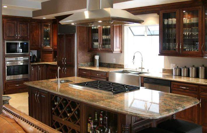 J&K Kitchen Cabinets | Chocolate Maple Glaze - Warehouse Guys